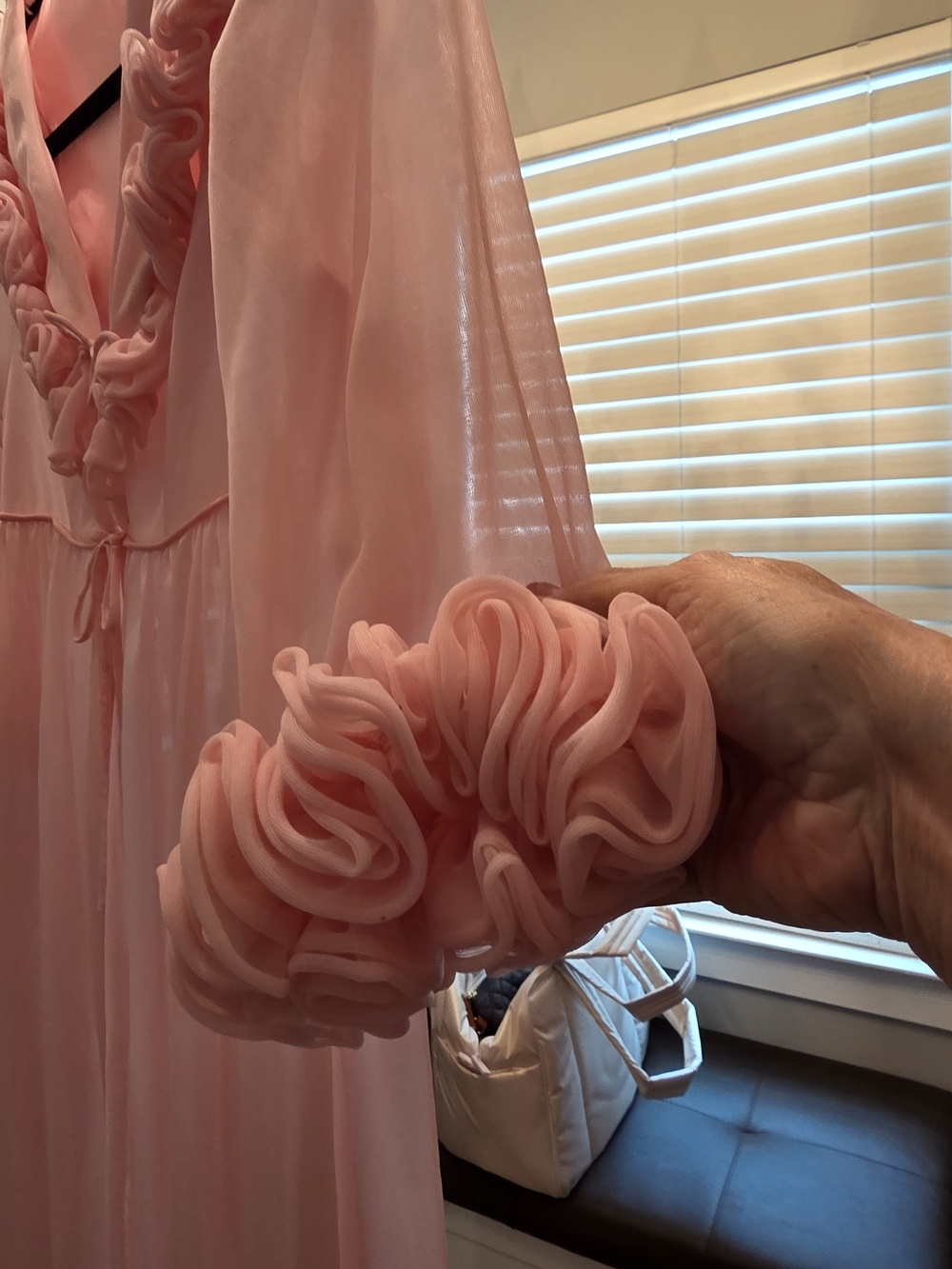 Vintage Ruffled Hollywood Style Long Robe - Picture 4 of 7